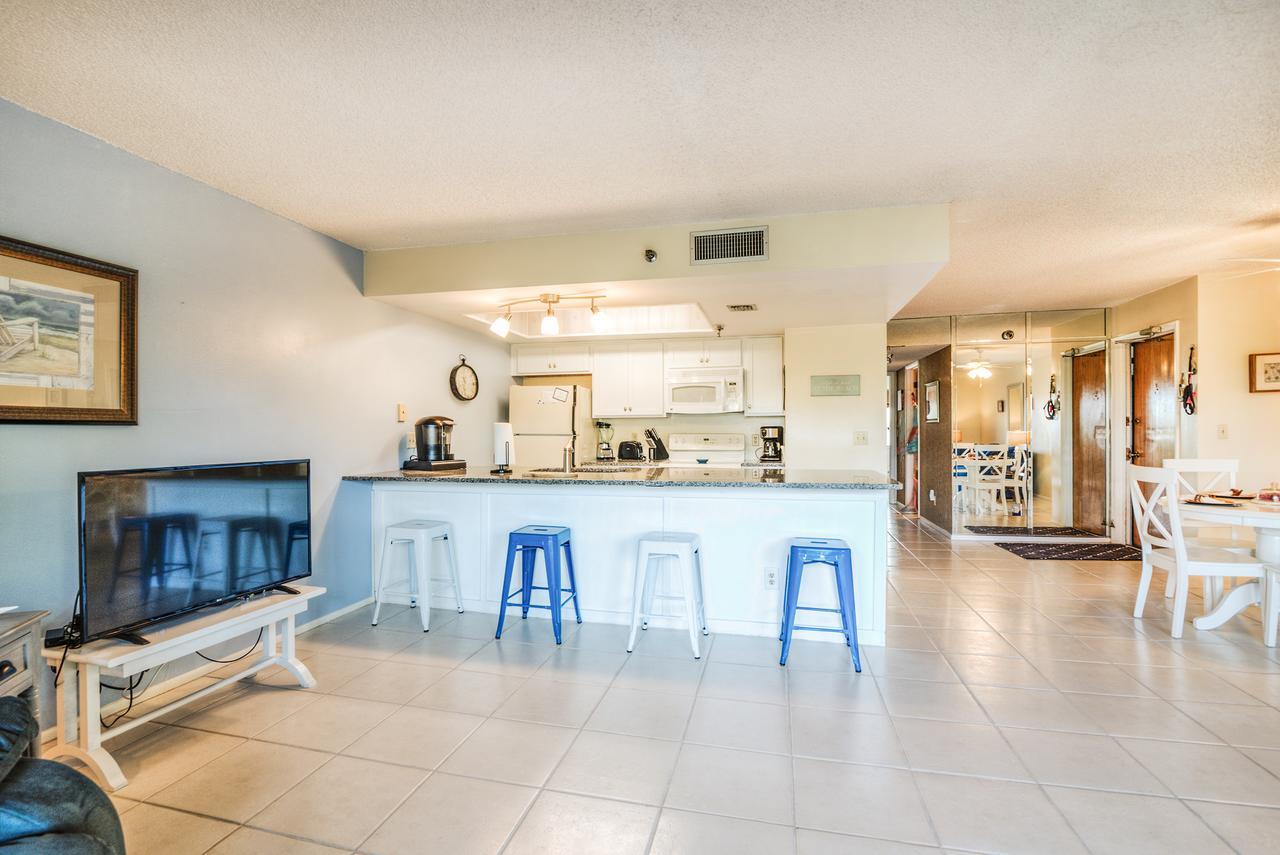 Intercoastal Beach Suite Clearwater Exterior photo