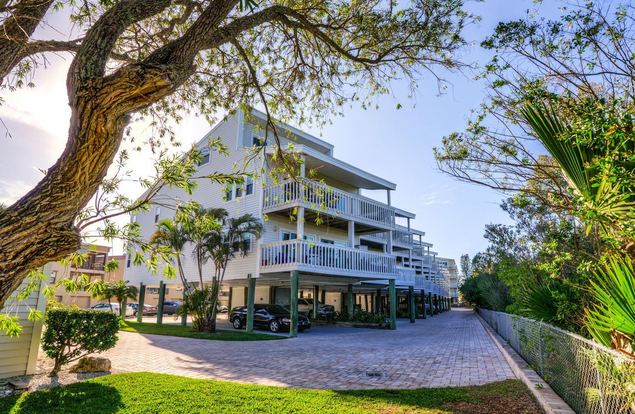 Intercoastal Beach Suite Clearwater Exterior photo